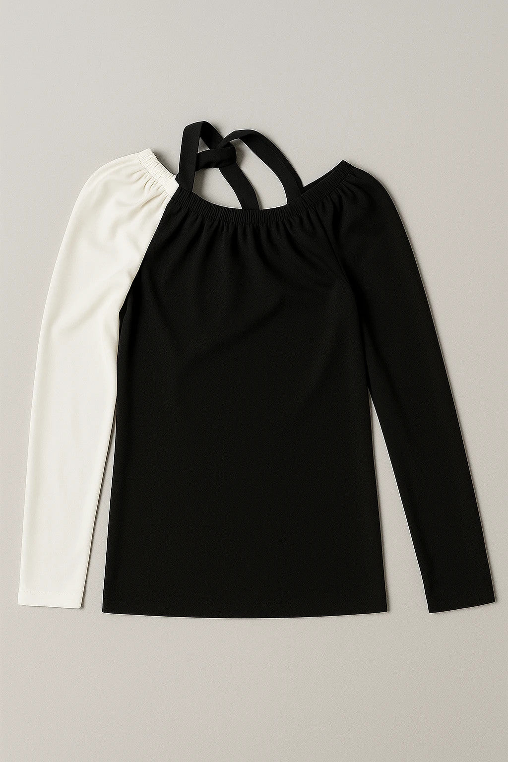 Top monospalla bianco e nero – design asimmetrico