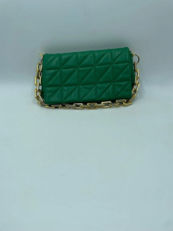 Borsa trapuntata verde smeraldo – con catena dorata