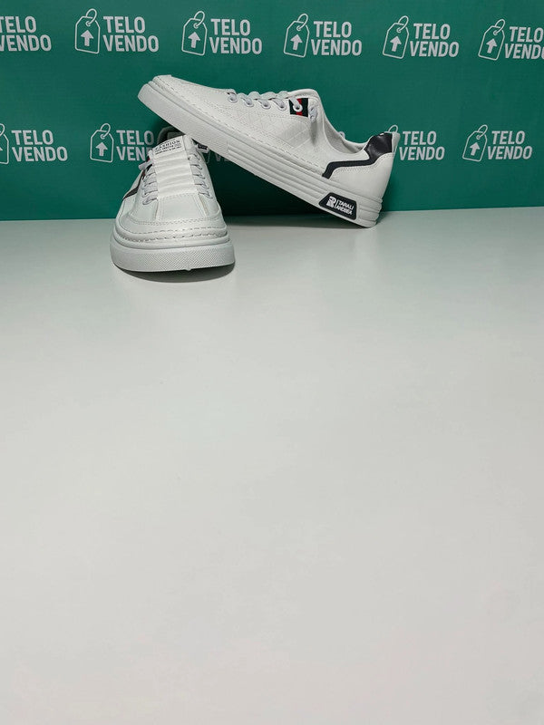 Sneakers uomo taglia 43