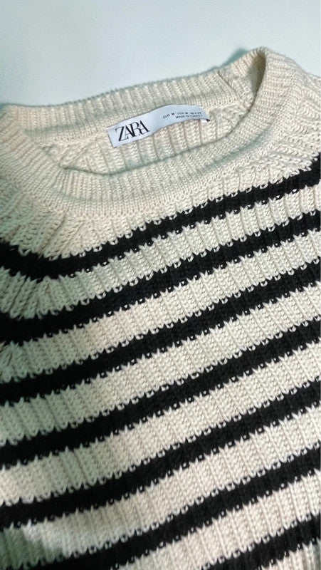 Maglione Zara a righe.