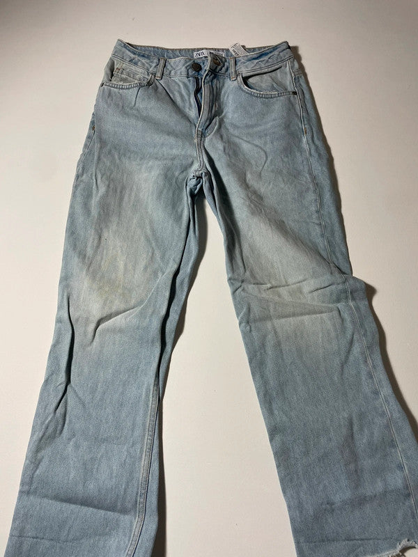 Jeans vintage a zampa / gamba dritta – lavaggio chiaro Zara