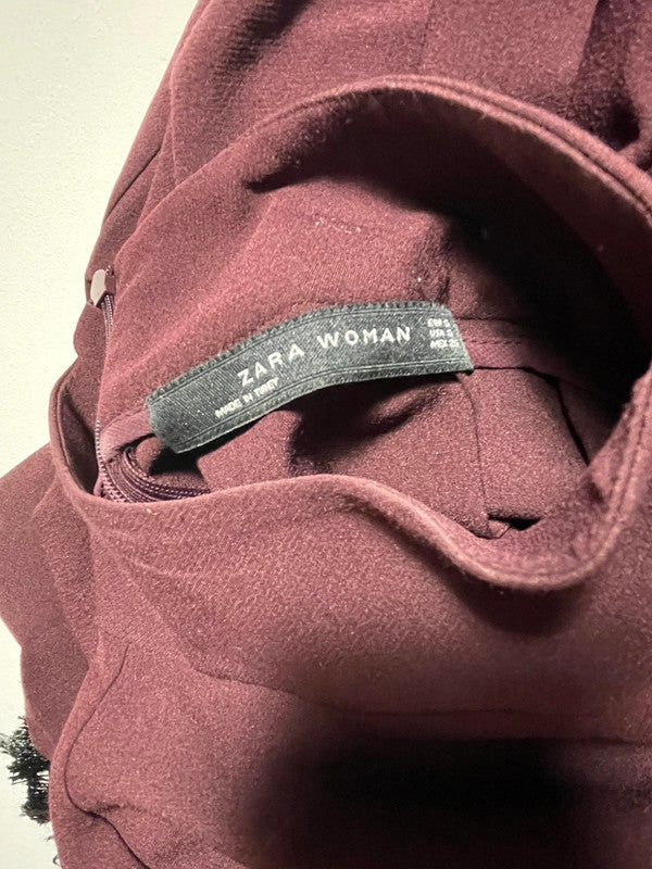 Vestito bordeaux con frange nere – Zara Woman