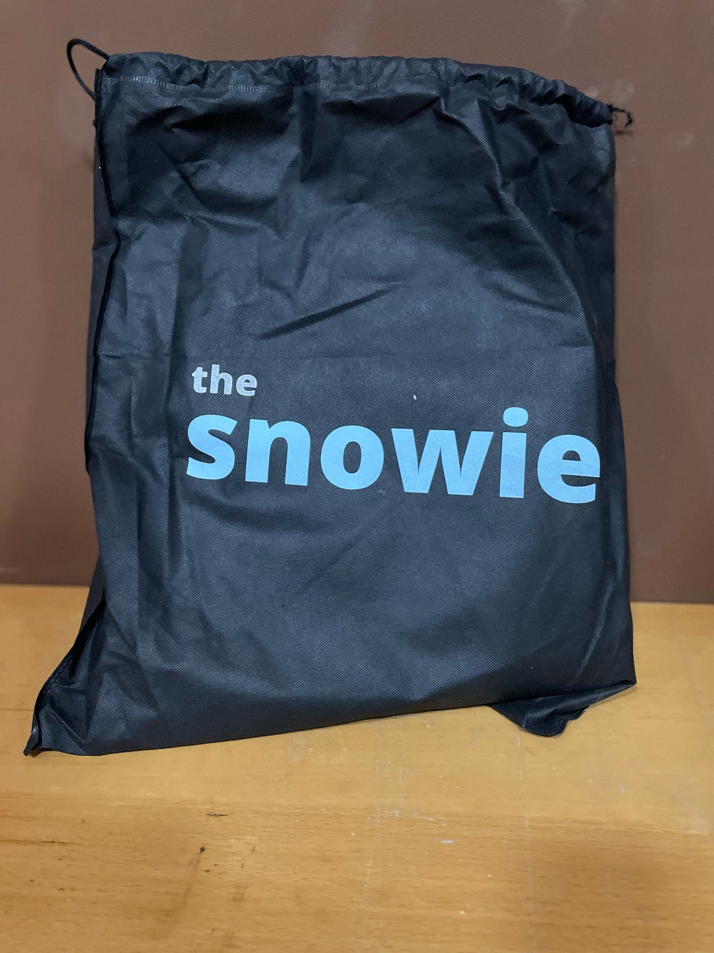 Pigiama Snowie Bianco – Eleganza Minimal per le Tue Notti